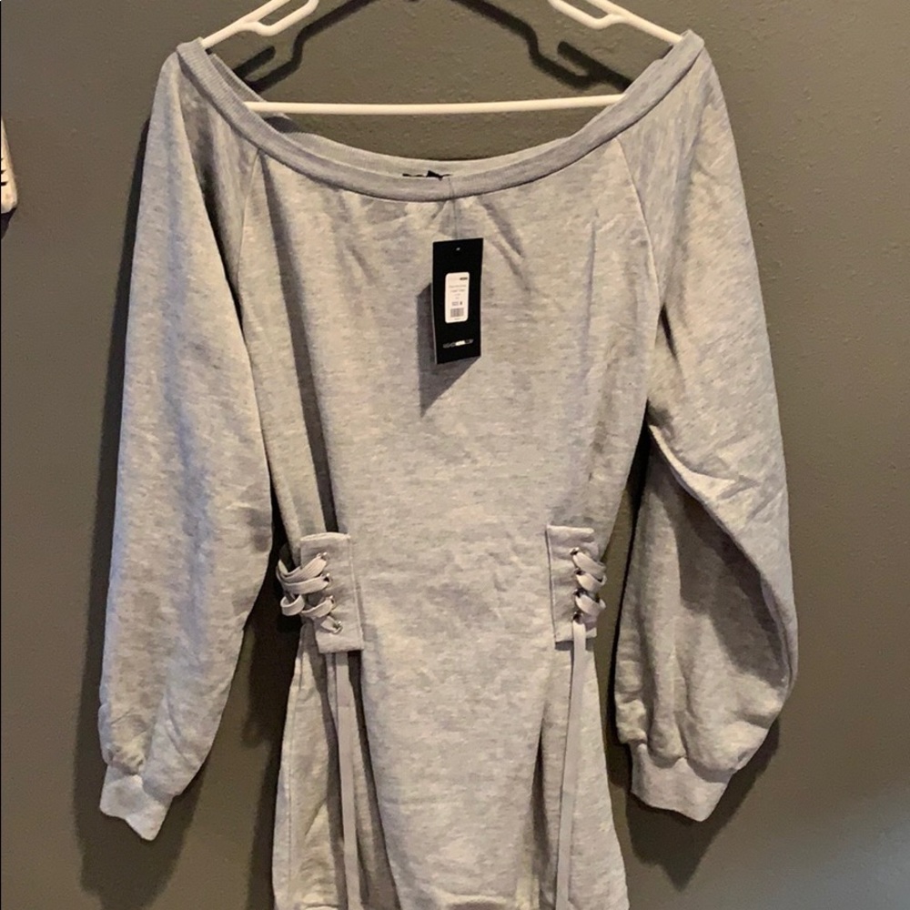 Size M fashion nova sweater dress🔥never worn🔥